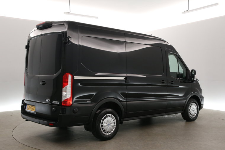 Vehicle Image 26