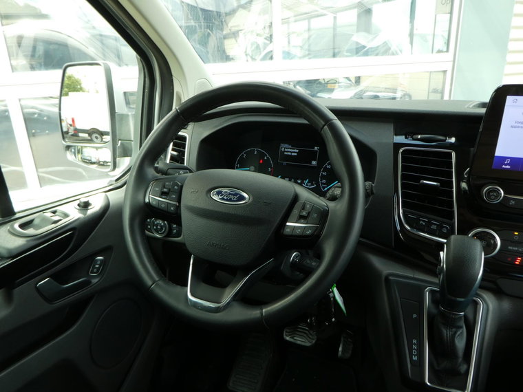 Vehicle Image 17