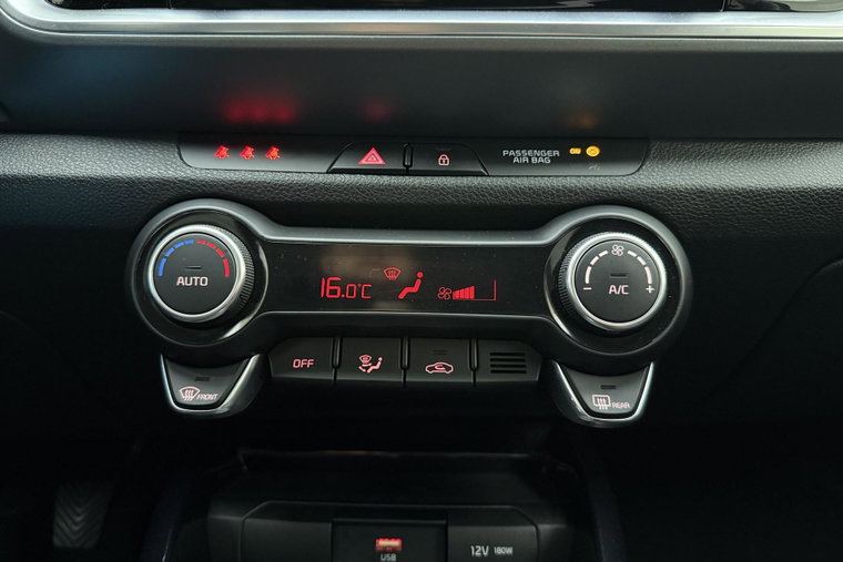 Vehicle Image 25