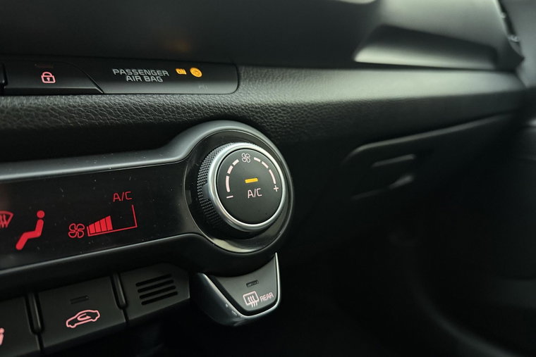 Vehicle Image 26