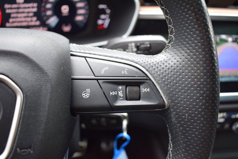 Vehicle Image 37
