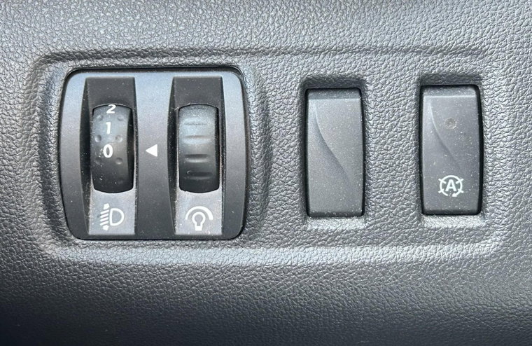 Vehicle Image 26