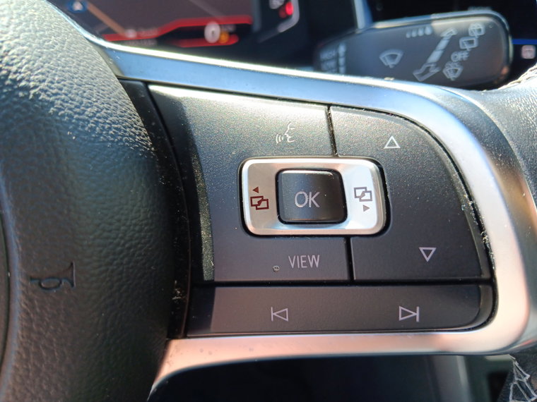 Vehicle Image 28