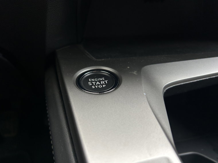 Vehicle Image 29