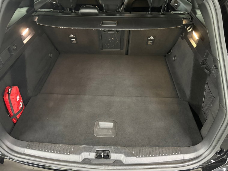 Vehicle Image 37