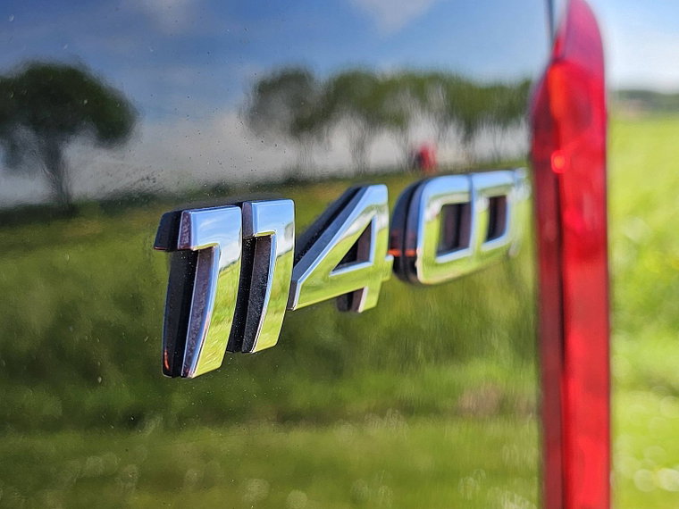 Vehicle Image 19