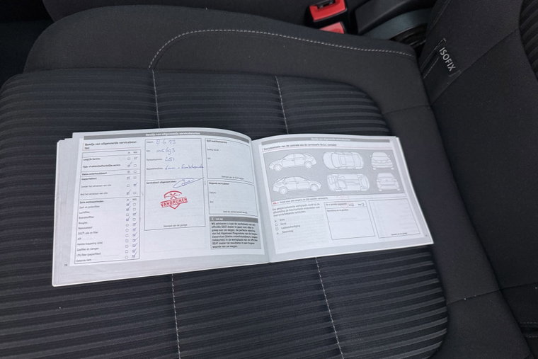 Vehicle Image 45