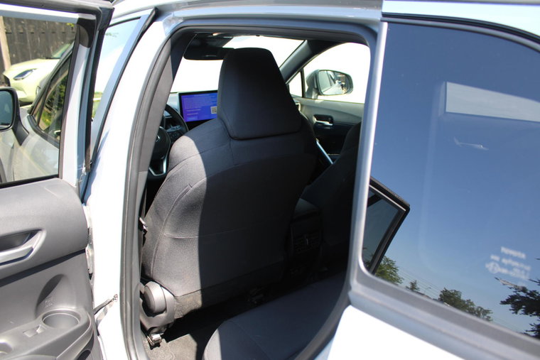 Vehicle Image 15
