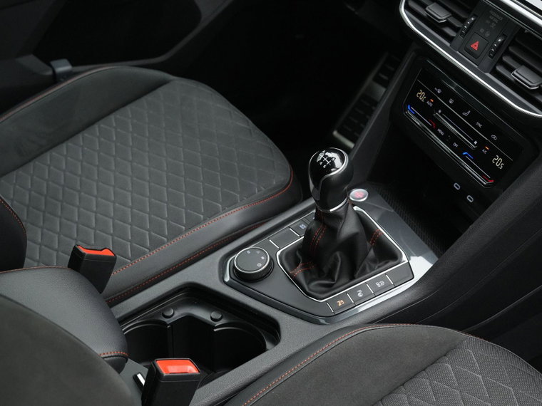 Vehicle Image 38