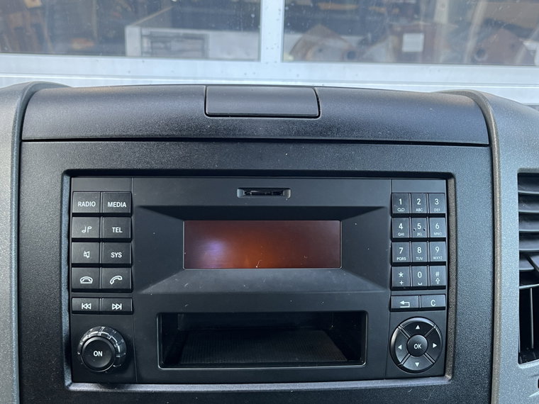 Vehicle Image 24