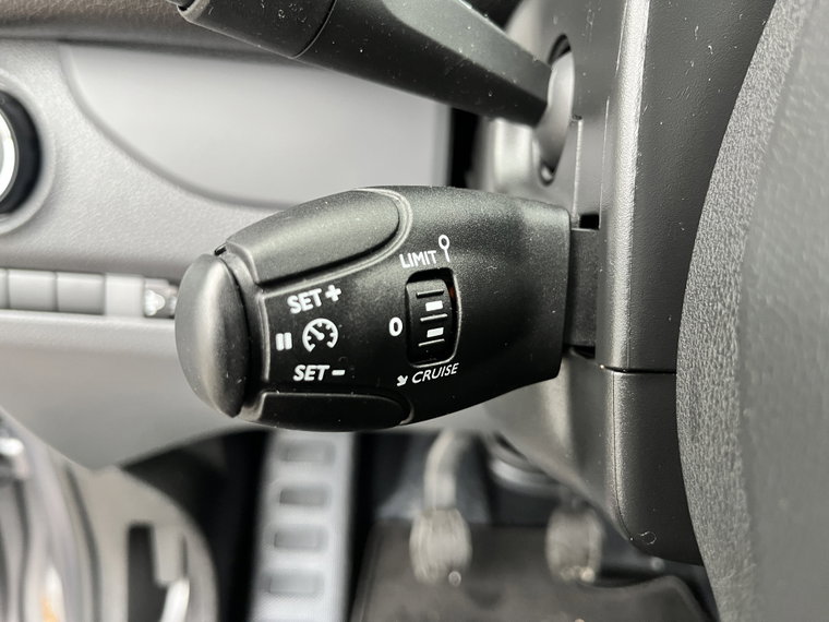 Vehicle Image 39