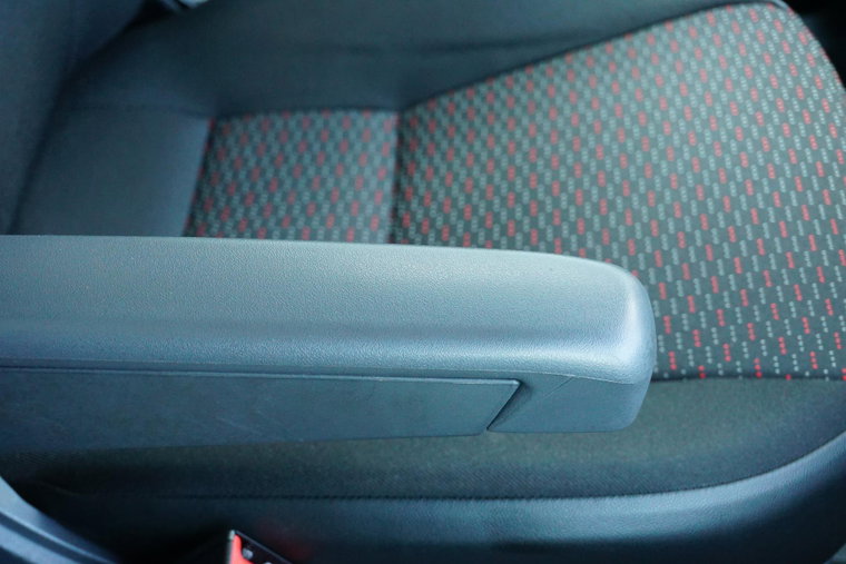 Vehicle Image 37