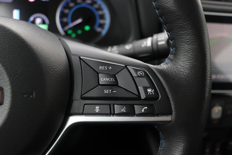 Vehicle Image 32