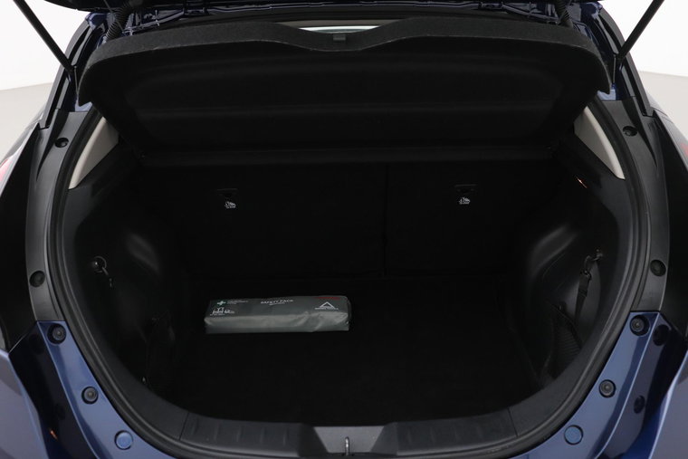 Vehicle Image 40
