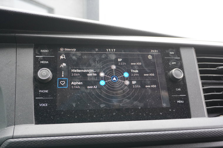 Vehicle Image 12