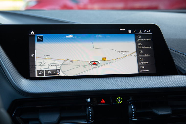Vehicle Image 12