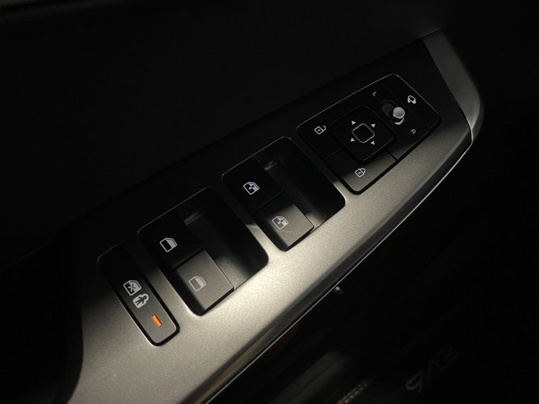 Vehicle Image 41