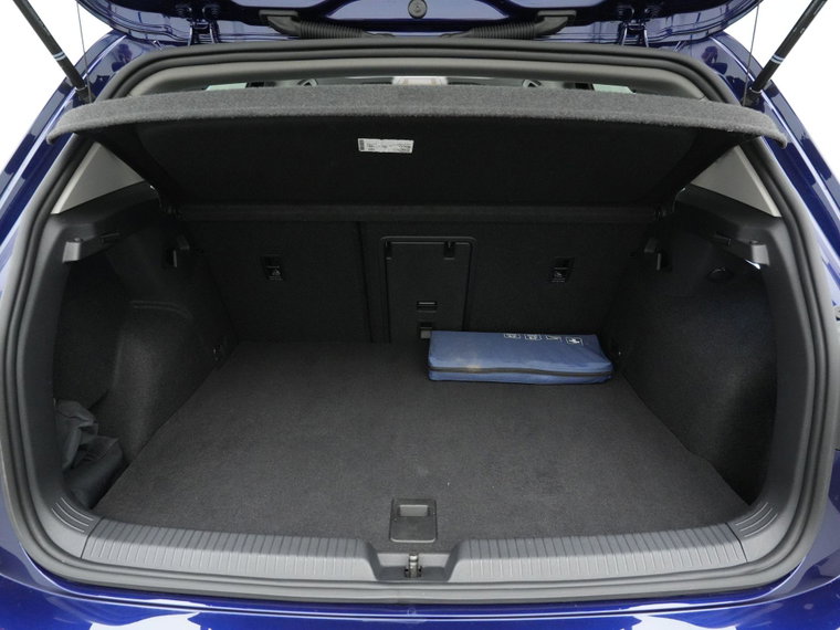 Vehicle Image 38