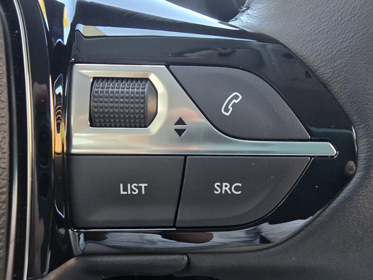 Vehicle Image 27