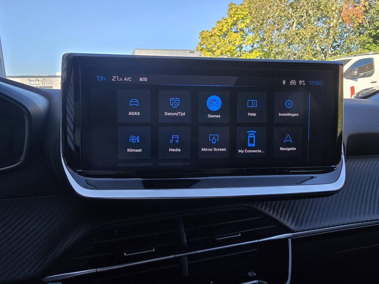 Vehicle Image 30