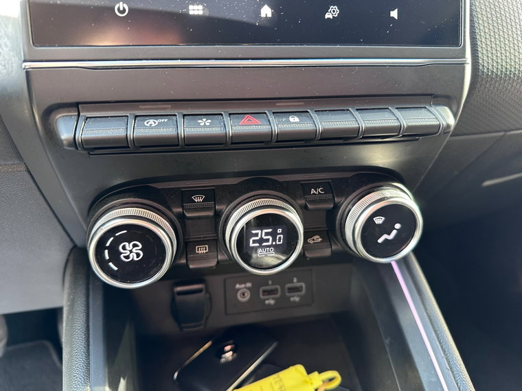 Vehicle Image 28