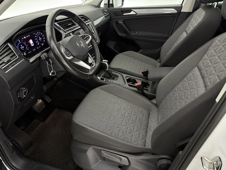 Vehicle Image 39
