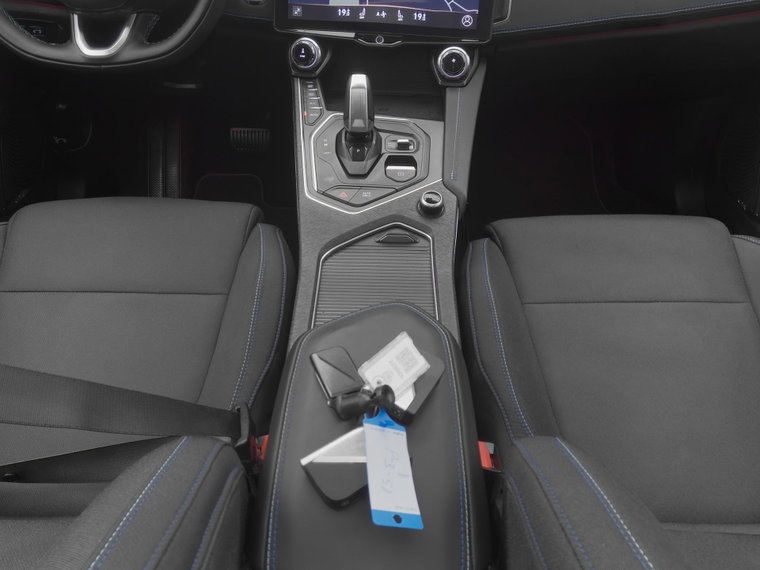 Vehicle Image 12