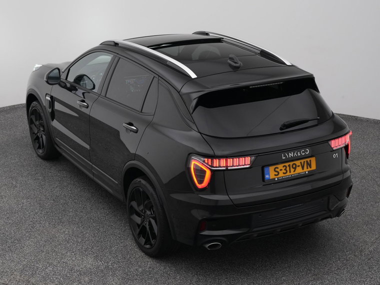 Vehicle Image 25