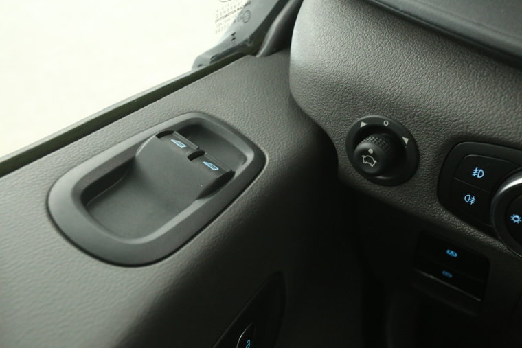 Vehicle Image 24