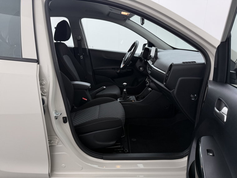 Vehicle Image 40