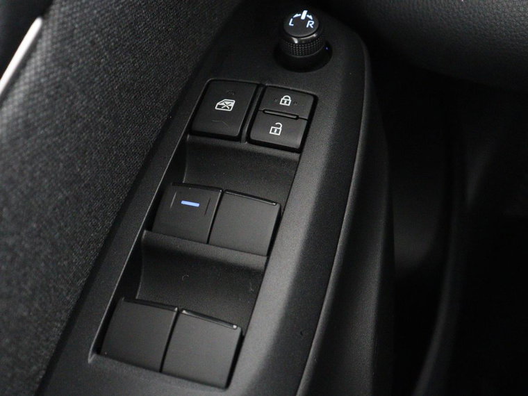 Vehicle Image 26