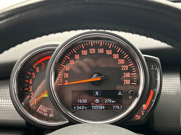 Vehicle Image 38