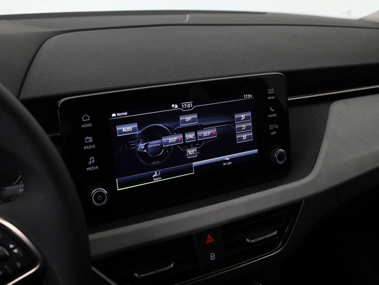 Vehicle Image 30