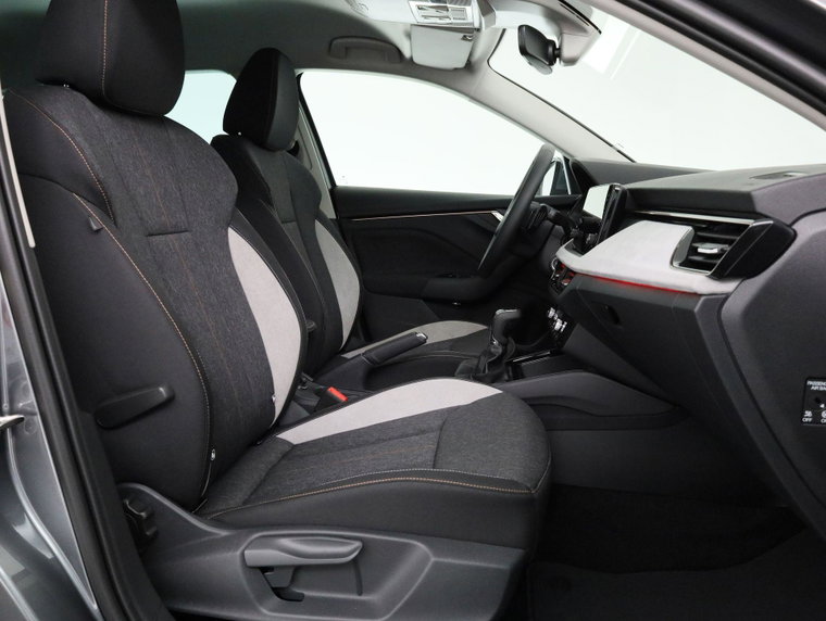 Vehicle Image 36