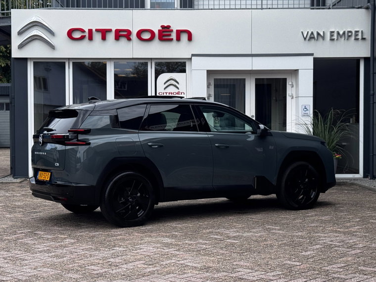 Vehicle Image 37