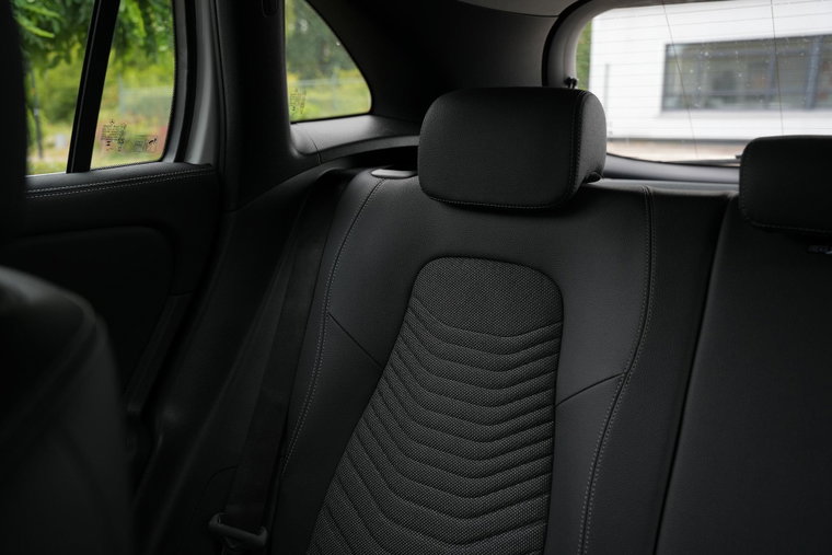 Vehicle Image 39