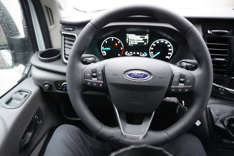 Vehicle Image 13