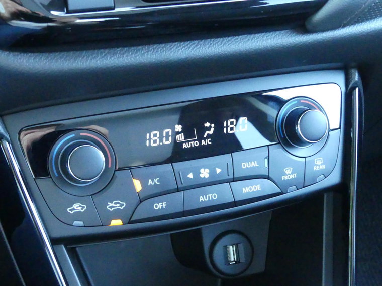 Vehicle Image 27