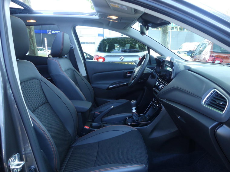 Vehicle Image 31