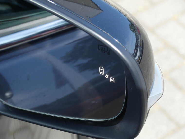 Vehicle Image 33