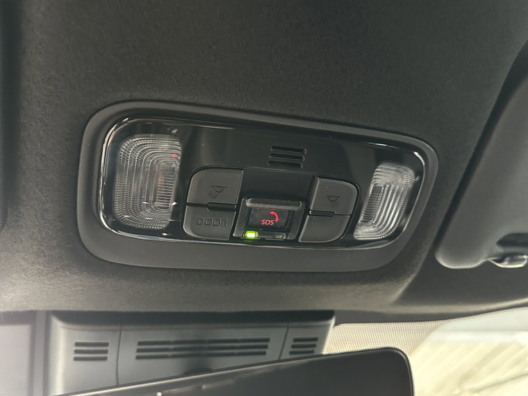 Vehicle Image 24