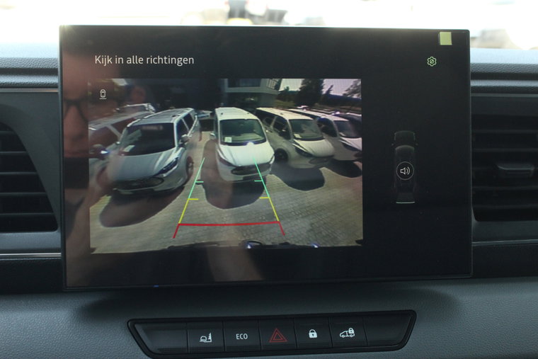 Vehicle Image 31