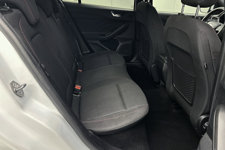 Vehicle Image 29