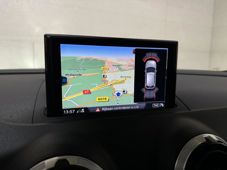Vehicle Image 36