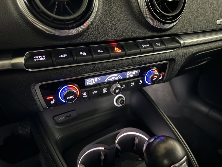 Vehicle Image 41