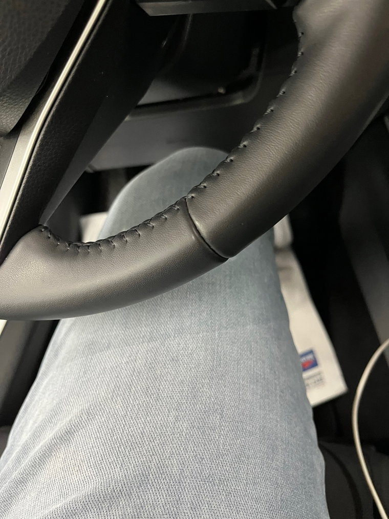 Vehicle Image 32