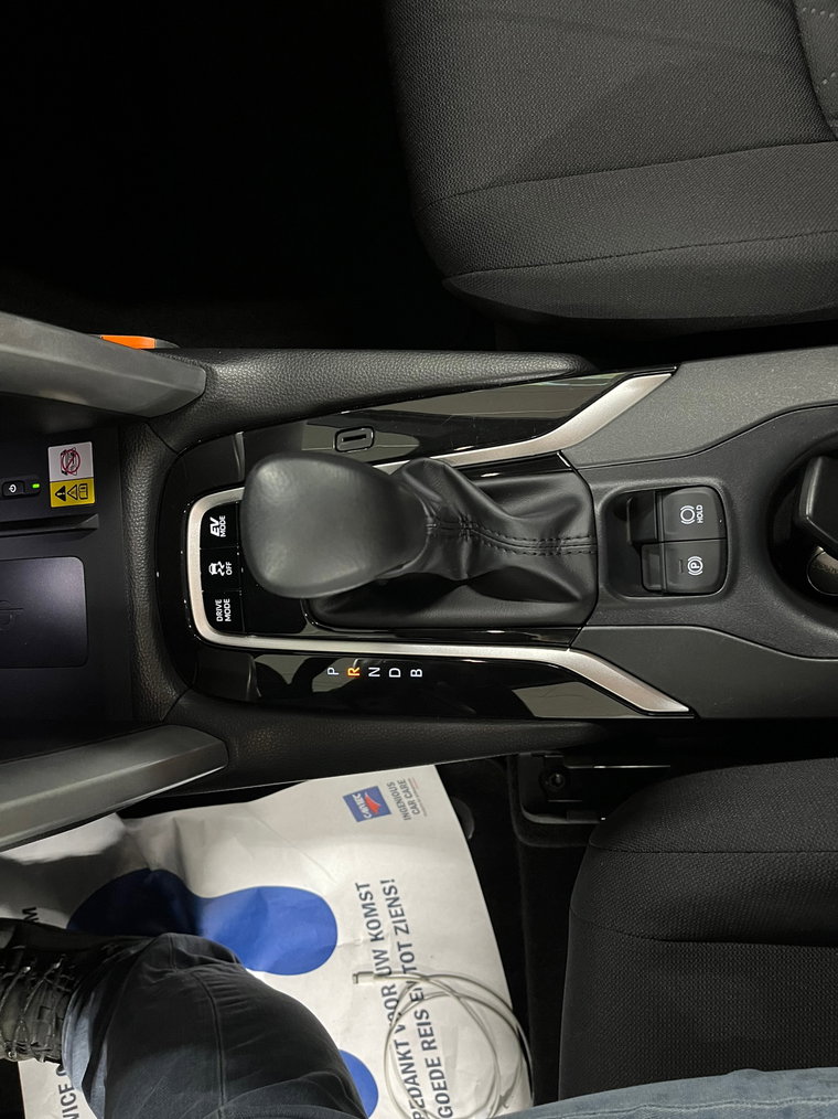 Vehicle Image 36