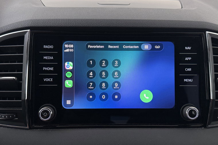 Vehicle Image 25
