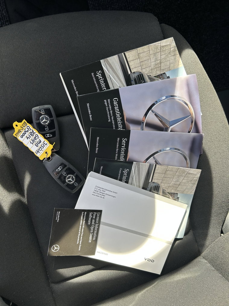 Vehicle Image 27