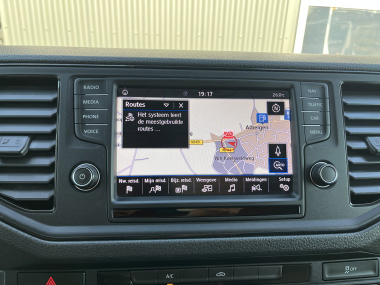 Vehicle Image 38